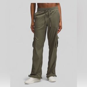 Lululemon Army Green Dance Studio Relaxed-Fit Mid-Rise Cargo Pant XS-NWT